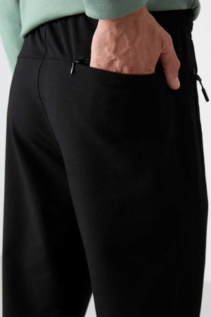 Pantaloni de trening Tommylife Wholesale Slim Fit Classic Leg pentru bărbați 84671 Negri
