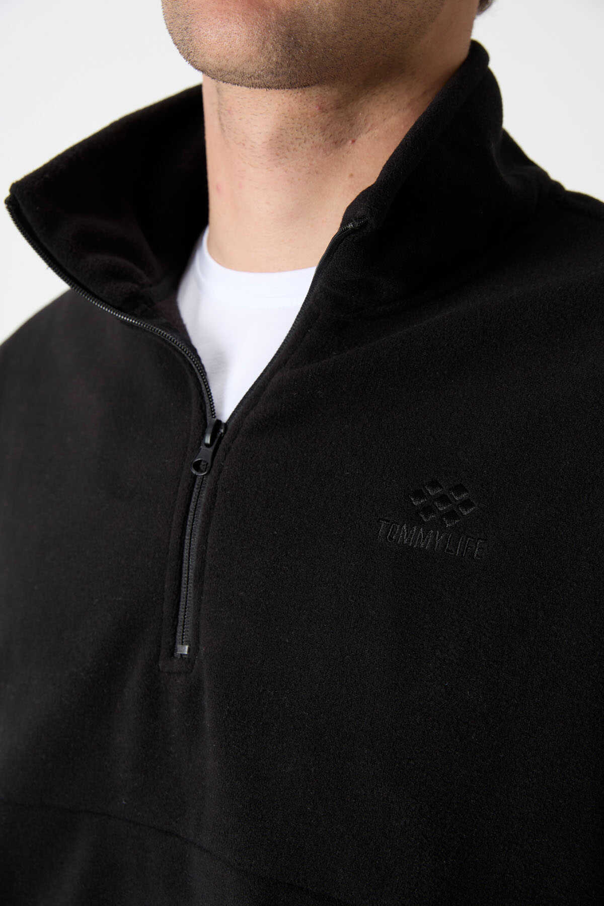 Hanorac din fleece pentru bărbați, cu guler înalt, croială slim fit și fermoar pe jumătate, Tommylife, negru, 87891