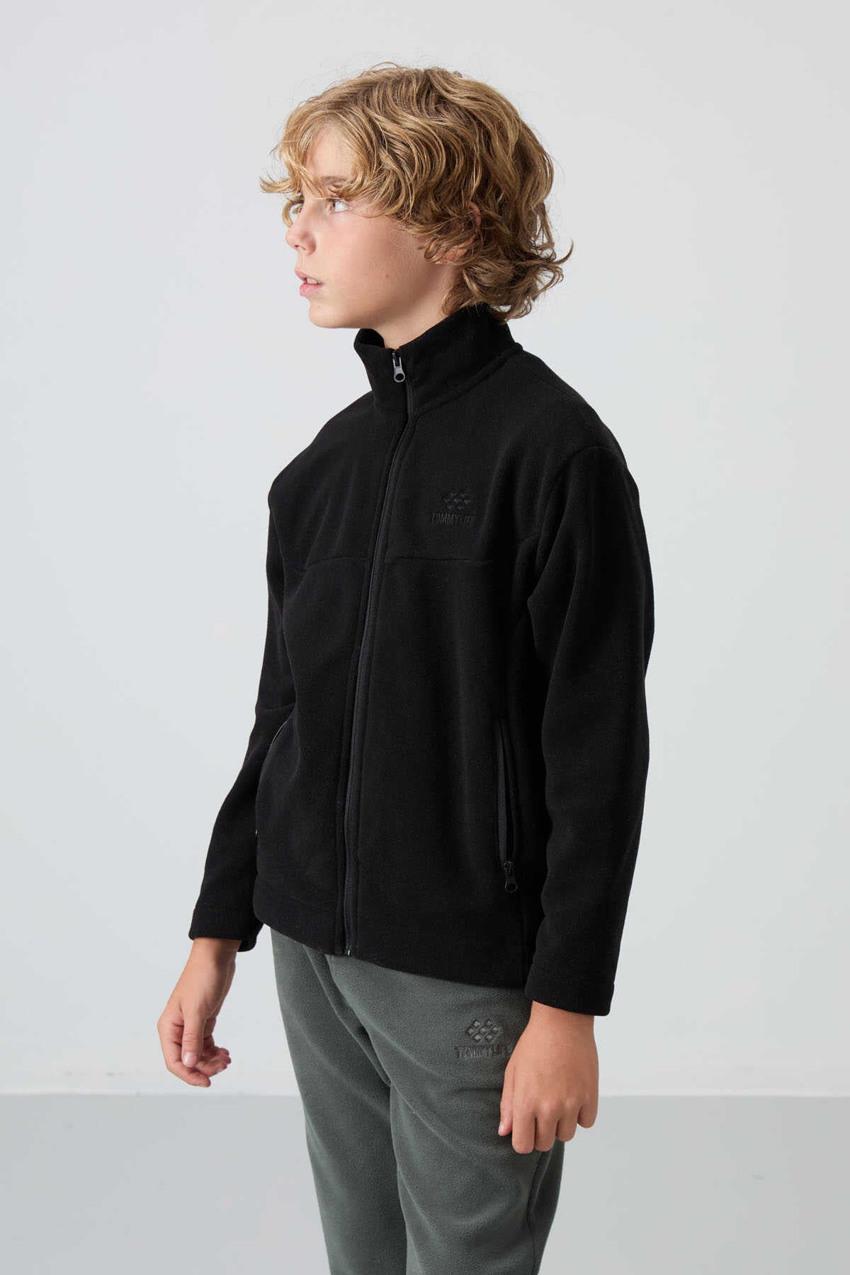 Tommylife Toptan Garson Boy Dik Yaka Standart Kalıp Basic Erkek Çocuk Polar Sweatshirt 11223 Siyah