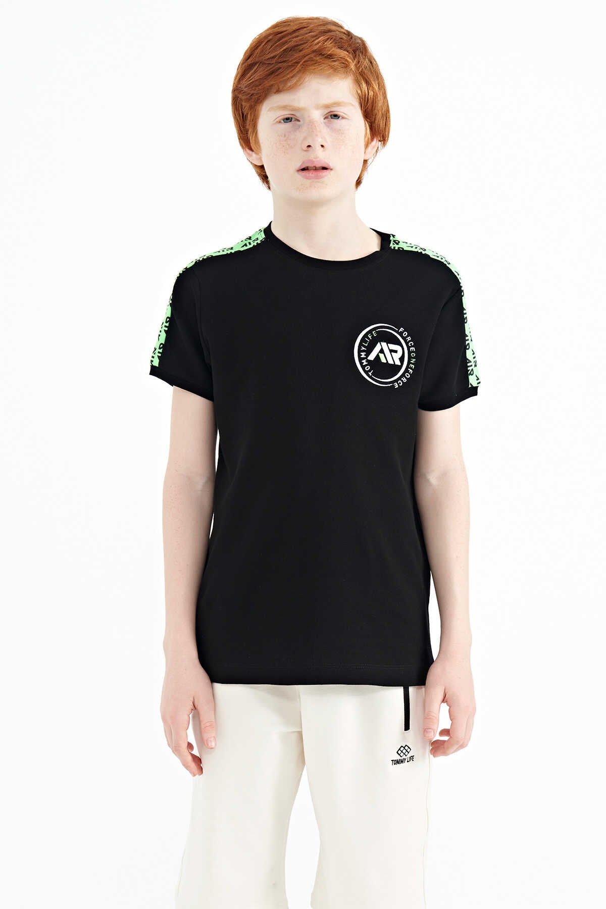 Tommylife Toptan Garson Boy O Yaka Standart Kalıp Baskılı Erkek Çocuk T-Shirt 11121 Siyah