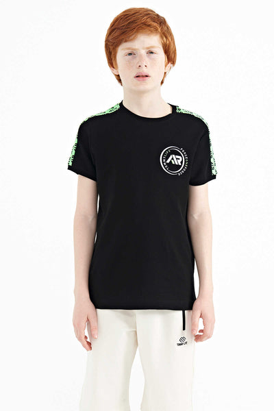 Tommylife Toptan Garson Boy O Yaka Standart Kalıp Baskılı Erkek Çocuk T-Shirt 11121 Siyah