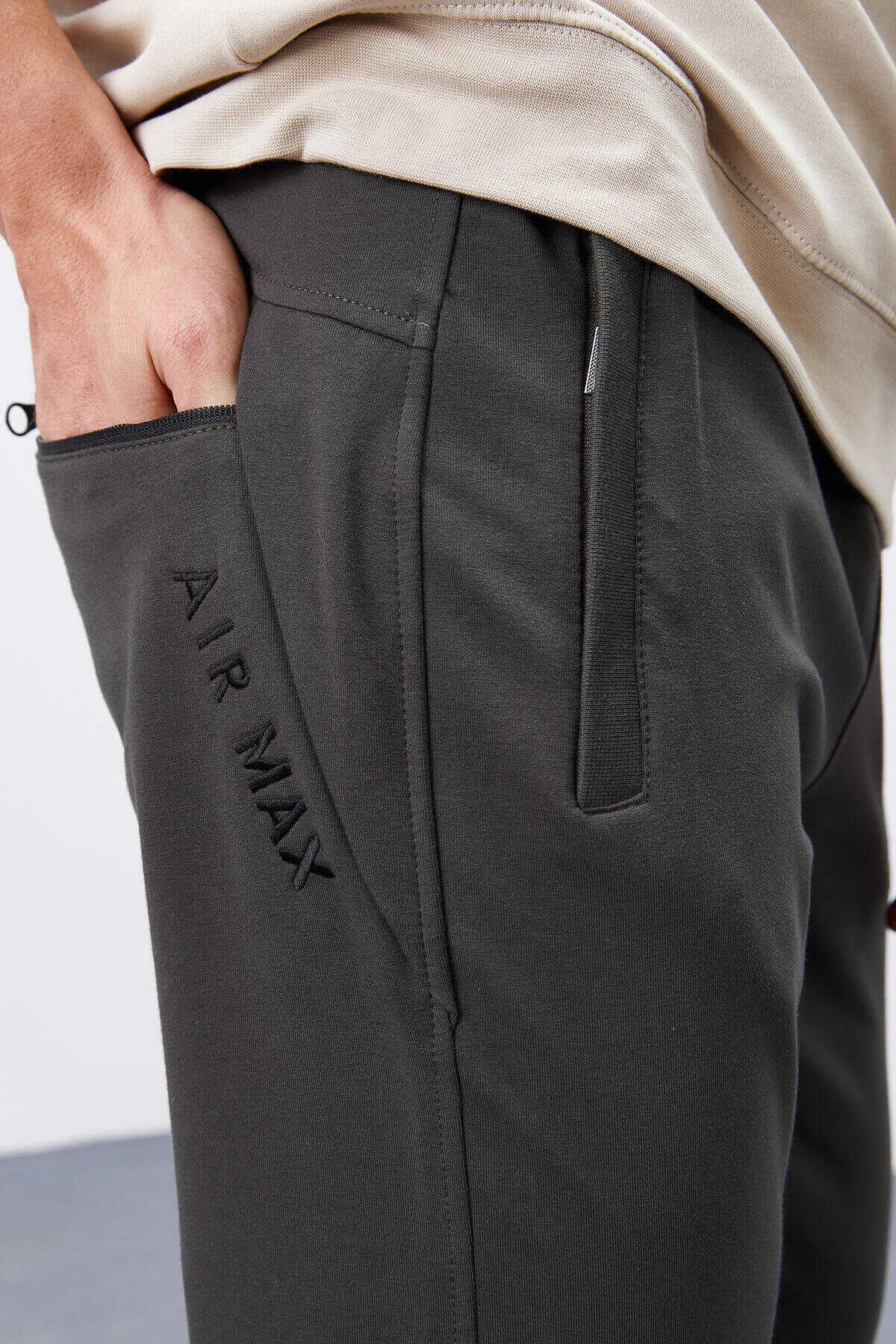 Tommylife Toptan Haki Fermuar Cepli Dar Kalıp Jogger Erkek Eşofman Alt - 84343