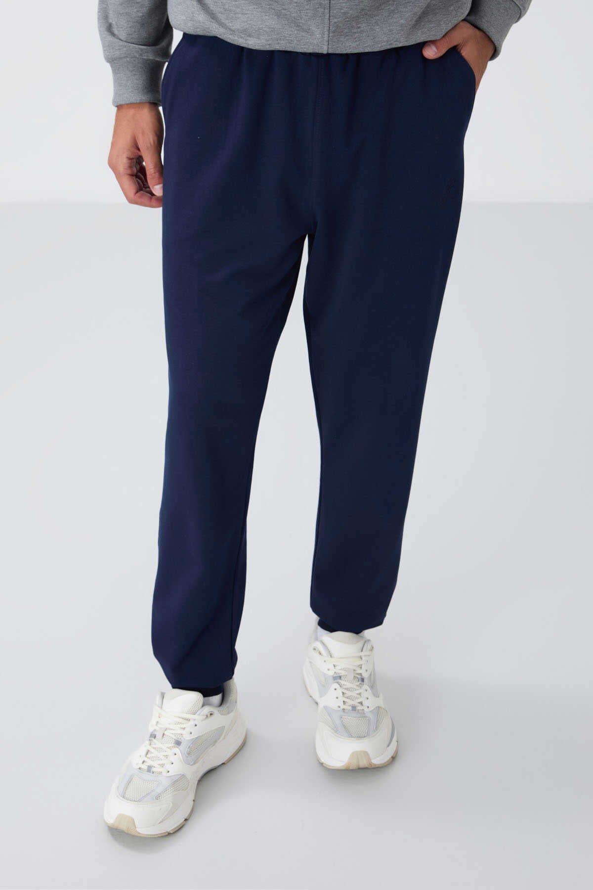 Pantaloni de trening pentru bărbați Tommylife Wholesale Indigo Classic cu buzunare, croială standard și manșete - 84652