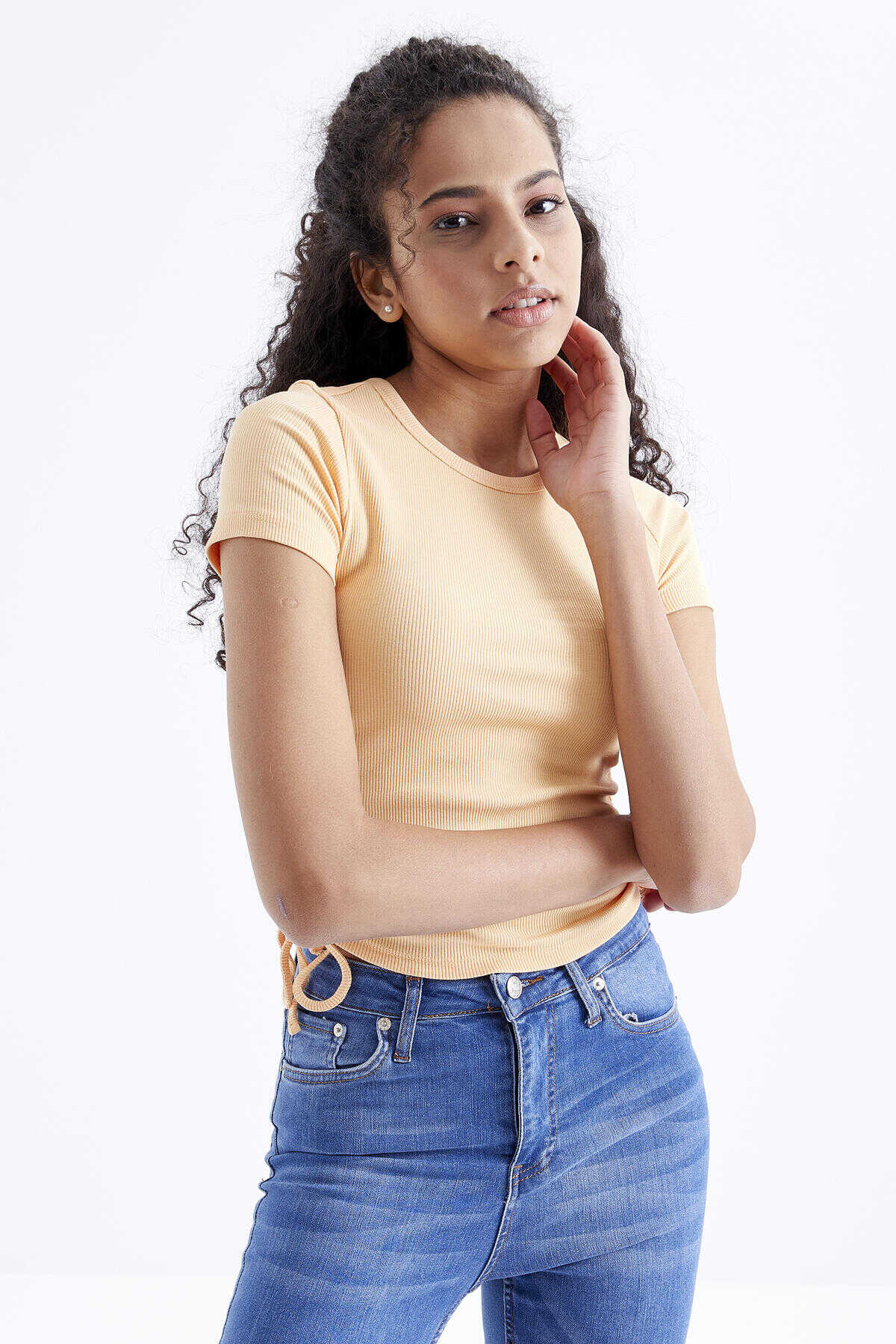Tommylife Toptan Kavuniçi Basic Yanı Büzgülü O Yaka Kadın Crop Top T-Shirt - 97203