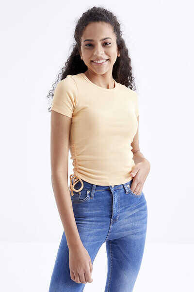 Tommylife Toptan Kavuniçi Basic Yanı Büzgülü O Yaka Kadın Crop Top T-Shirt - 97203