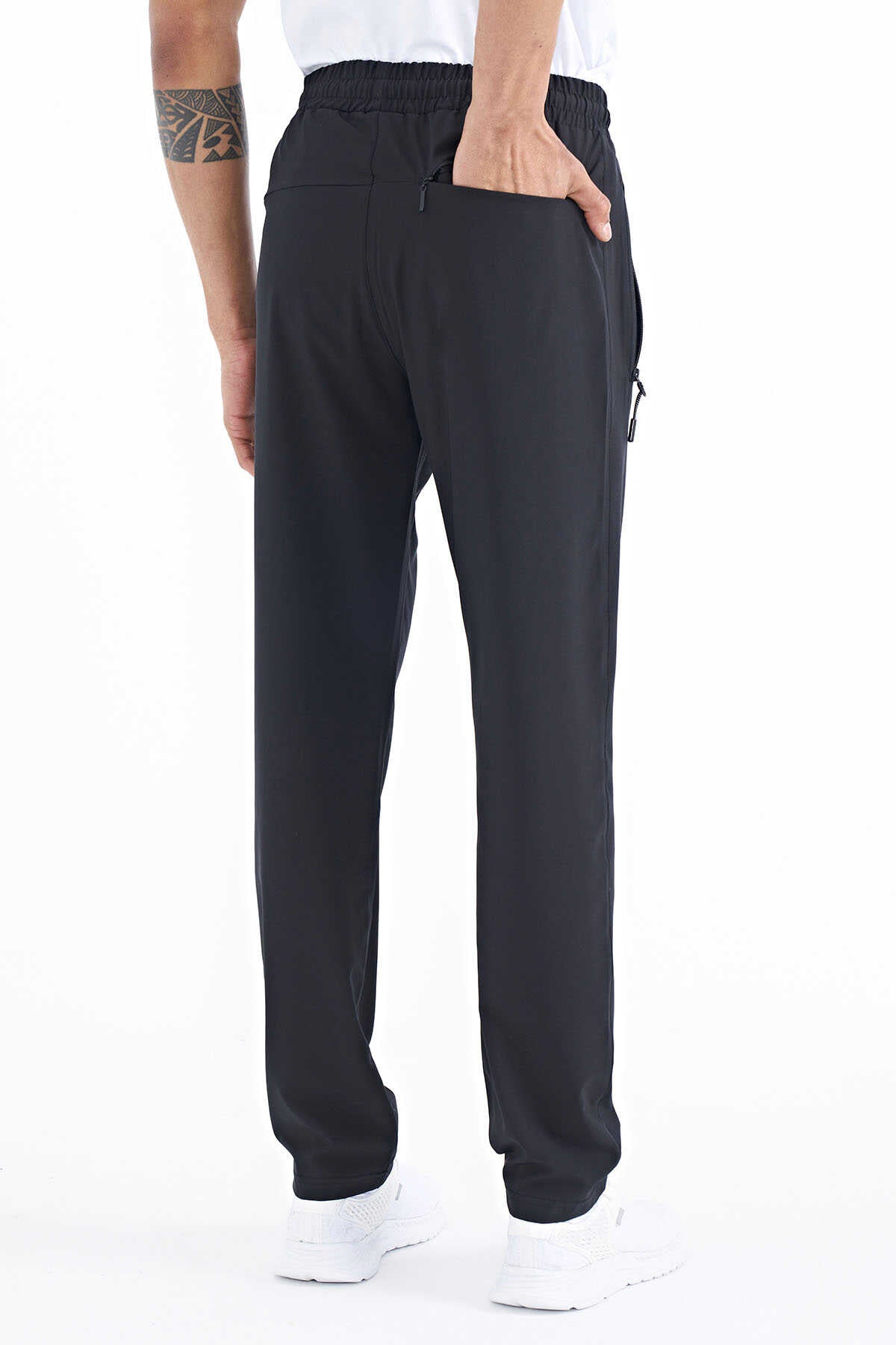 Pantaloni de trening pentru bărbați Tommylife Wholesale Classic Leg Standard Fit cu trei buzunare, 84768, negri