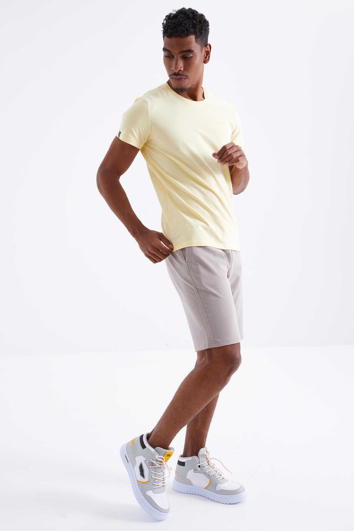 Tommylife Toptan Bej Inchis Cu Sireturi Standard Fit Basic Barbati Pantalon Scurt - 81212