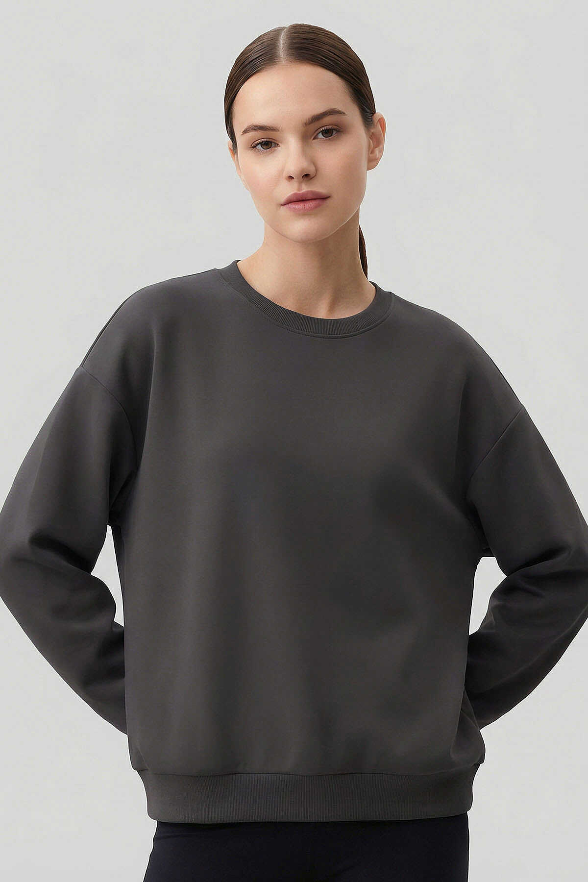 Tommylife Toptan Koyu Gri Basic O Yaka Oversize Kadın Sweatshirt - 97053