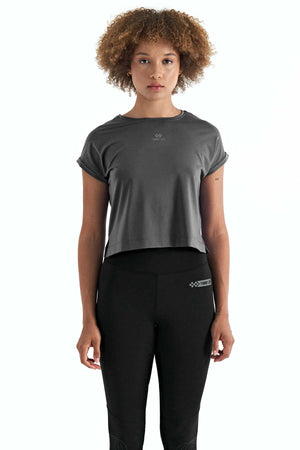 Tommylife Toptan Koyu Gri Logo Baskılı O Yaka Düşük Kol Oversize Kadın Crop T-Shirt - 97262