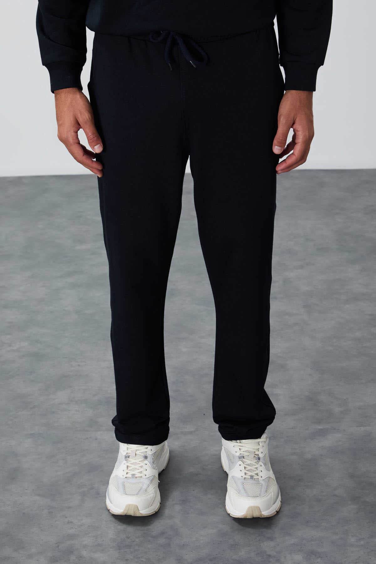 Tommylife Toptan Lacivert Bağcıklı Cepli Standart Kalıp Klasik Paça Erkek Eşofman Alt - 84682