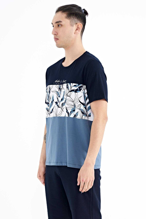Tommylife Toptan Lacivert Renk Geçişli Baskı Detaylı O Yaka Standart Kalıp Erkek T-Shirt - 88177
