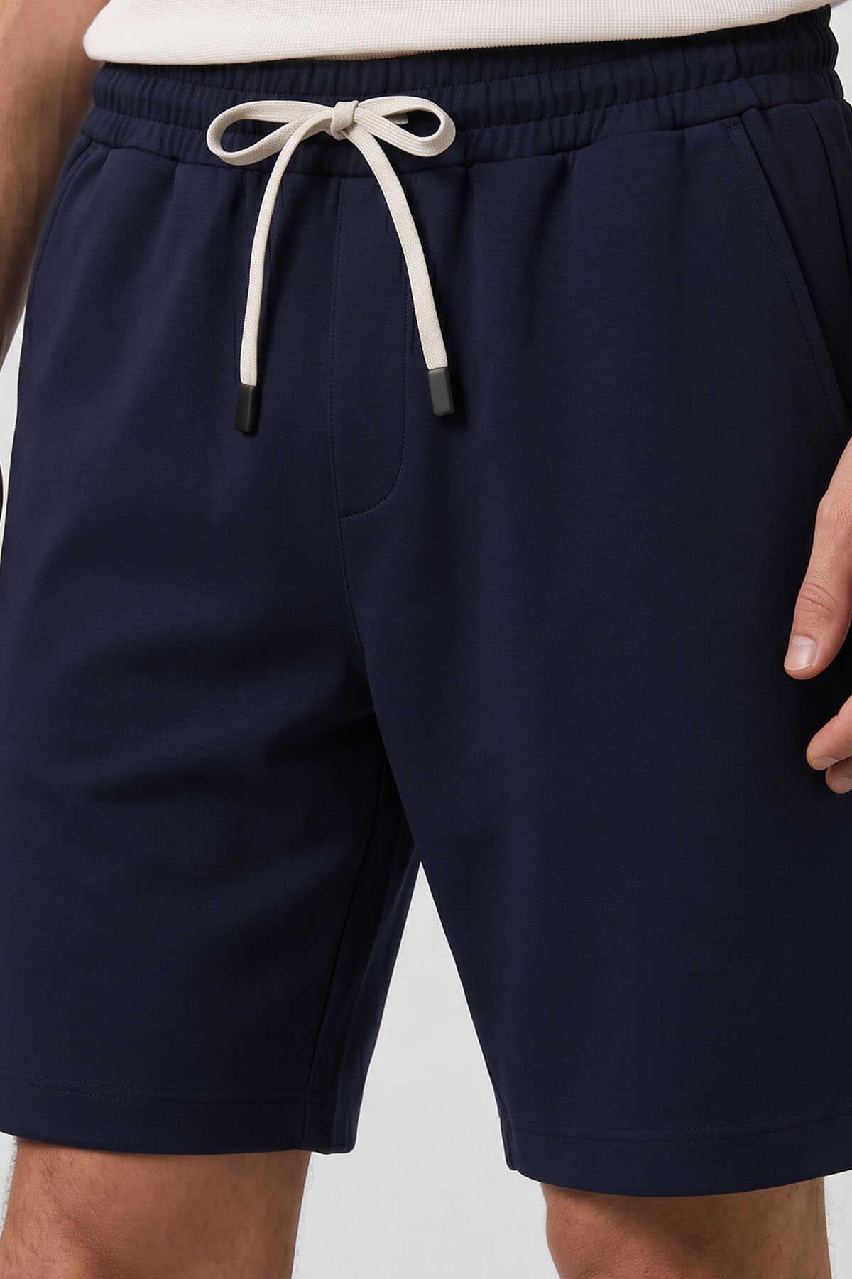 Pantaloni scurți bărbați Tommylife Wholesale, bleumarin, croială standard, cu buzunare la spate - 81314