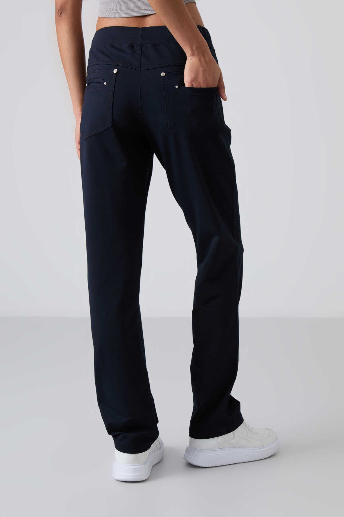 Tommylife Toptan Albastru Inchis Piatra Detalii Buzunar Confort Forma Clasic Picior Femeie Trening Fusta - 94007