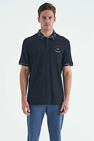 Tommylife Toptan Lacivert Yazı Nakışlı Baskı Detaylı Standart Kalıp Polo Yaka Erkek T-Shirt - 88239