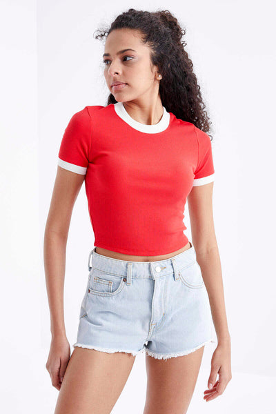 Tommylife Wholesale Tricou scurt pentru femei cu guler rotund și detaliu mânecă simplă Pomegranate Blossom - 97200