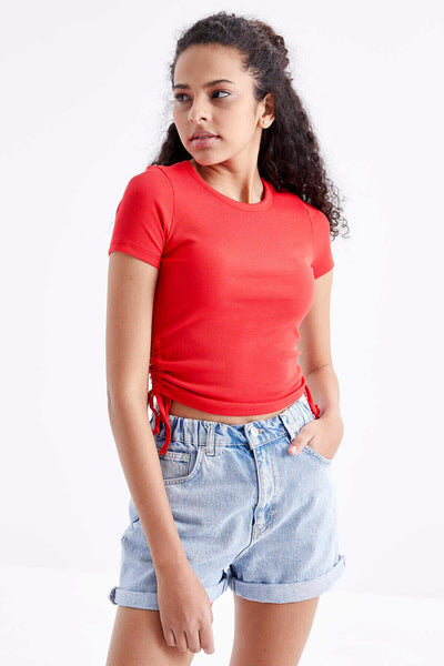 Tommylife Toptan Nar Çiçeği Basic Yanı Büzgülü O Yaka Kadın Crop Top T-Shirt - 97203