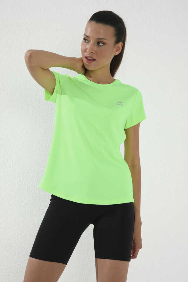 Tommylife Toptan Neon Verde Basic Maneca Scurta Standard Fit Col O Femeie T-Shirt - 97144