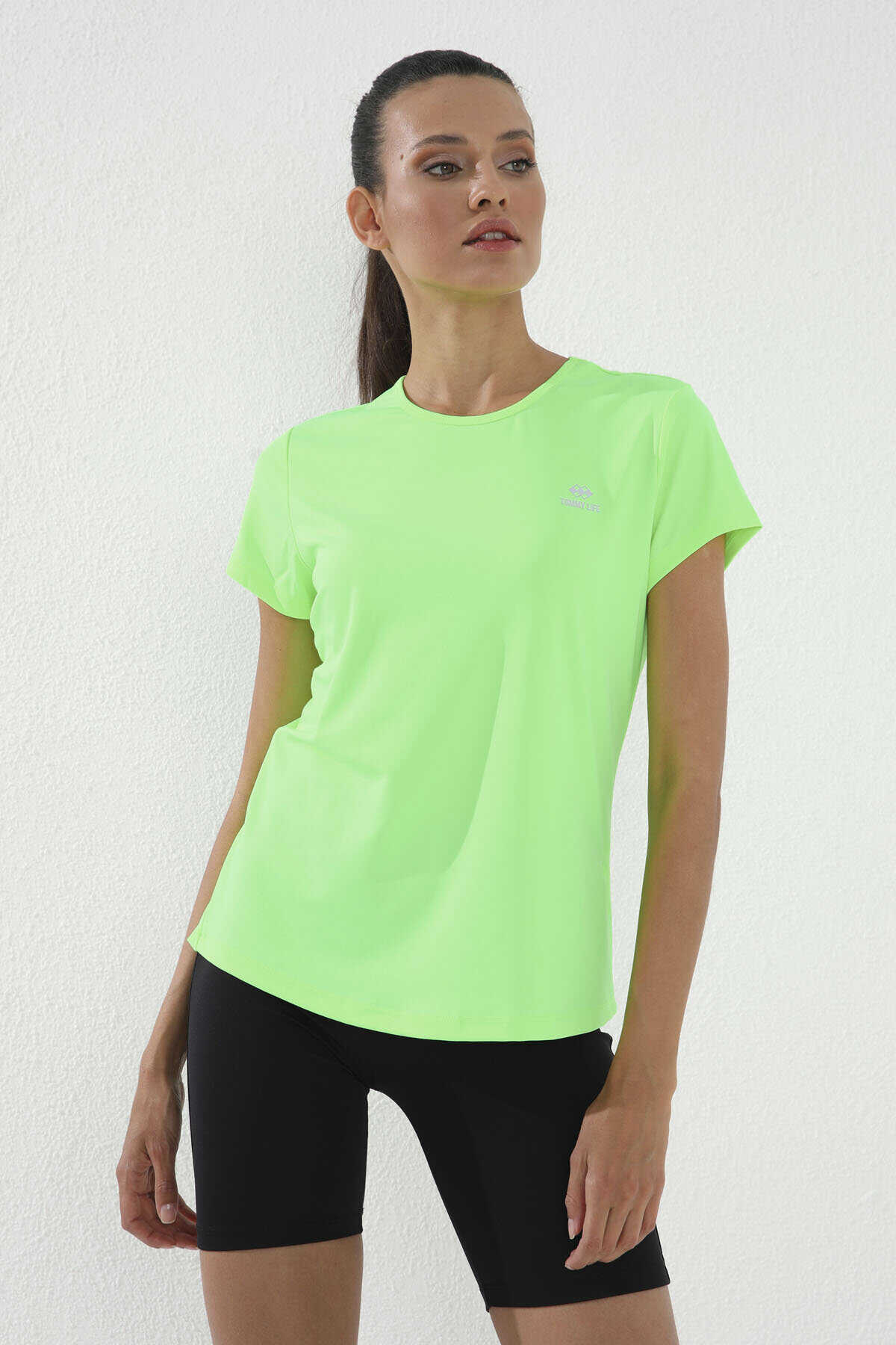 Tommylife Toptan Neon Verde Basic Maneca Scurta Standard Fit Col O Femeie T-Shirt - 97144