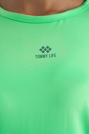 Tommylife Toptan Neon Yeşil O Yaka Baskı Detaylı Oversize Kısa Kol Kadın T-Shirt - 97263