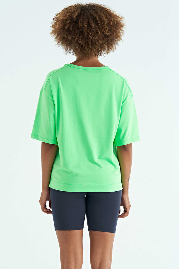 Tommylife Toptan Neon Yeşil O Yaka Baskı Detaylı Oversize Kısa Kol Kadın T-Shirt - 97263