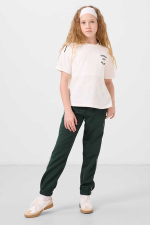 Tommylife Toptan O Yaka Baskılı Lastik Paçalı Standart Fit Kız Çocuk Eşofman Takım 75186 Ekru Çam Yeşil