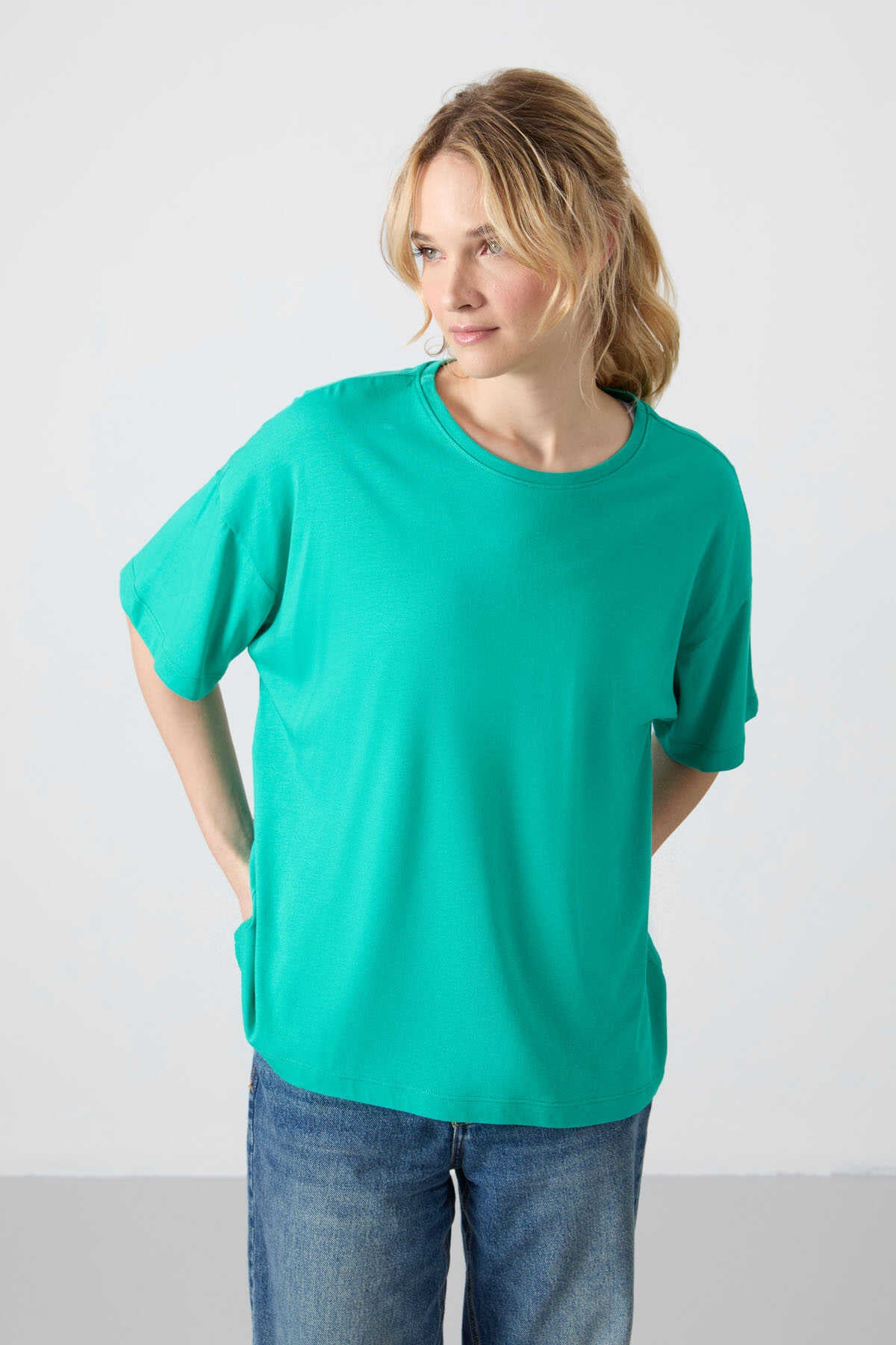 Tommylife Toptan O Yaka Oversize Basic Kadın T-Shirt 97285 Deniz Yeşili