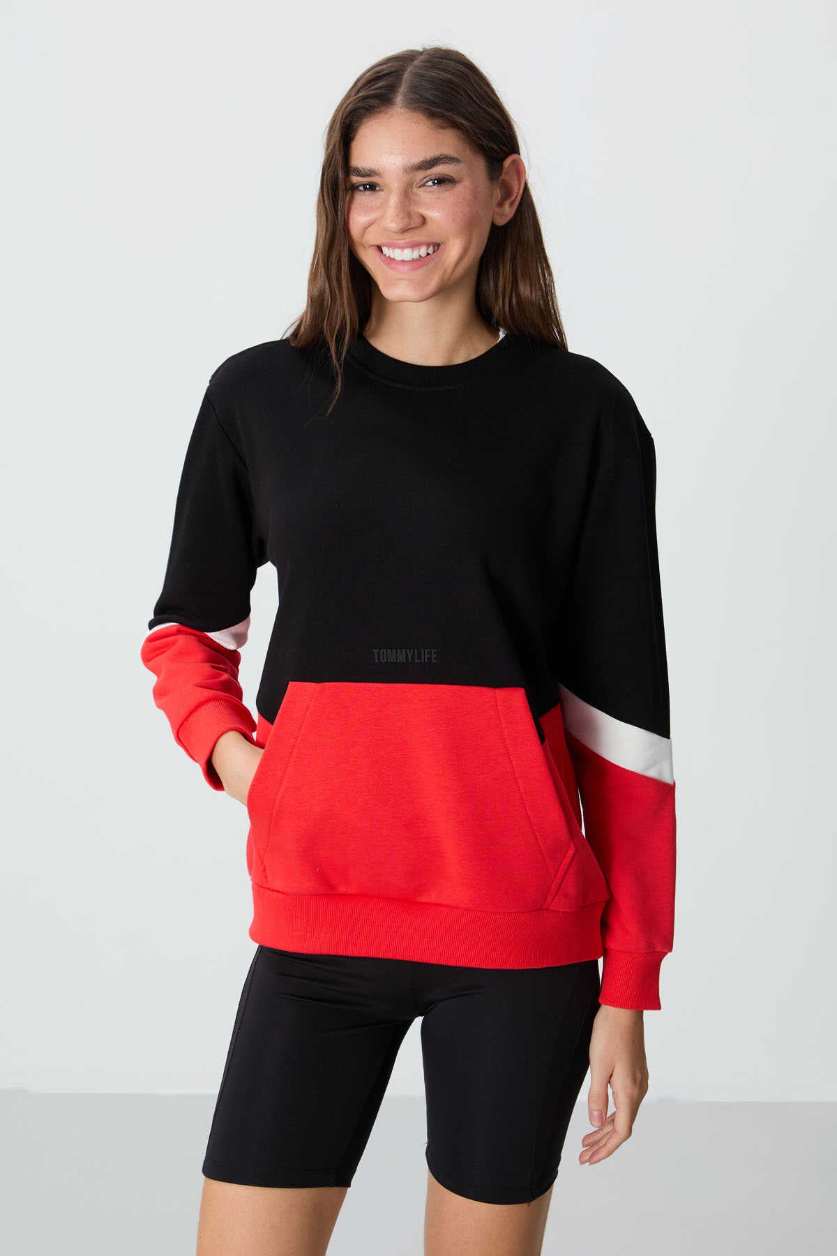 Tommylife Toptan O Yaka Oversize Kadın Sweatshirt 97289 Siyah