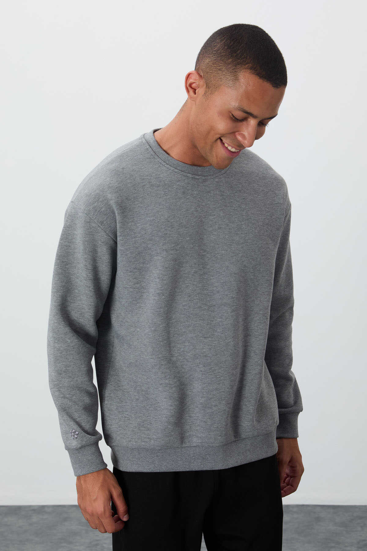 Tommylife Toptan O Yaka Rahat Kalıp Basic Erkek Sweatshirt 88418 Gri Melanj