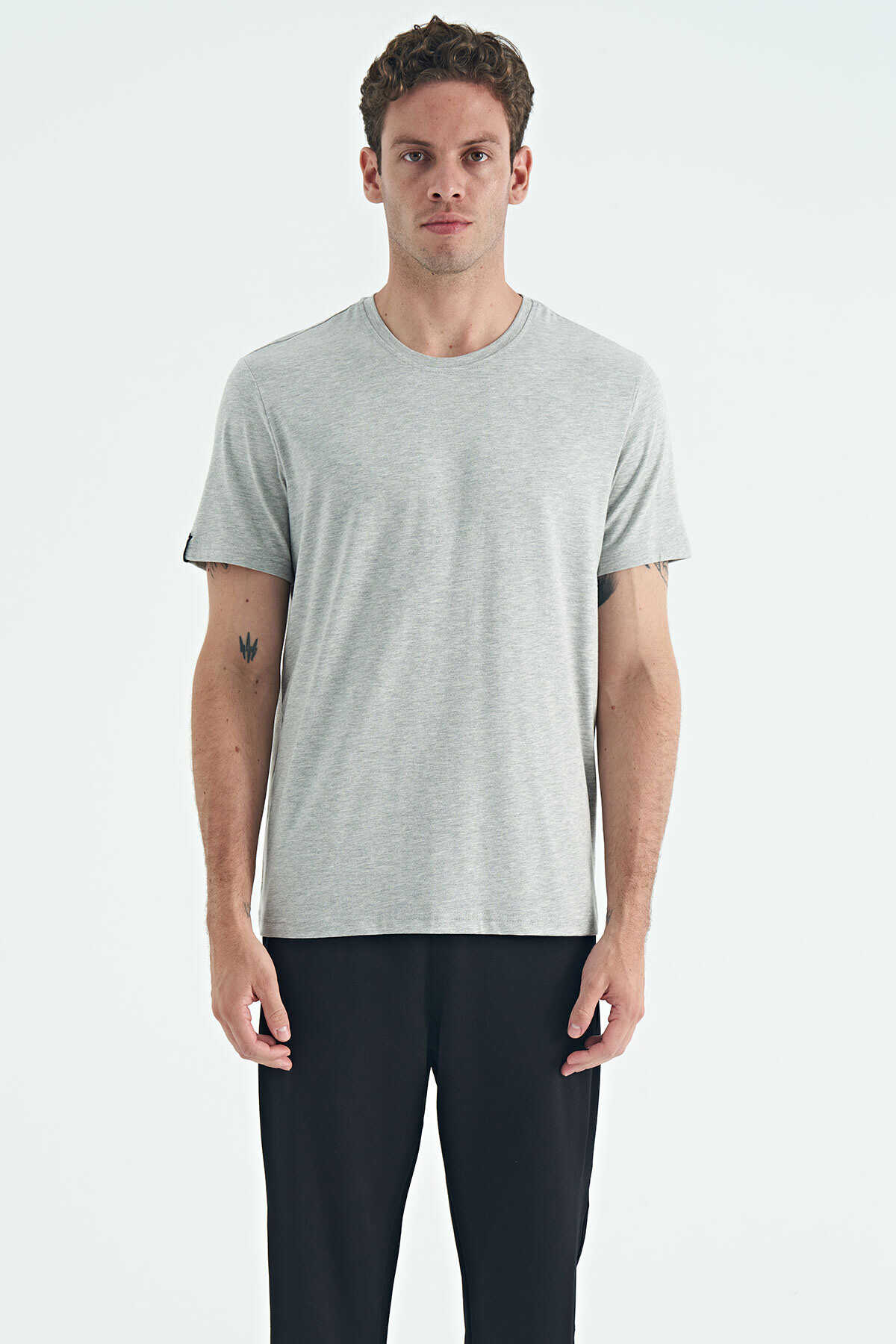Tommylife Toptan O Yaka Standart Kalıp Basic Erkek T-Shirt 87911 Açık Gri Melanj