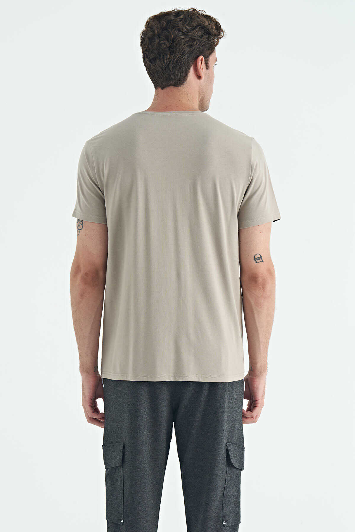Tommylife Toptan O Yaka Standart Kalıp Basic Erkek T-Shirt 87911 Koyu Bej