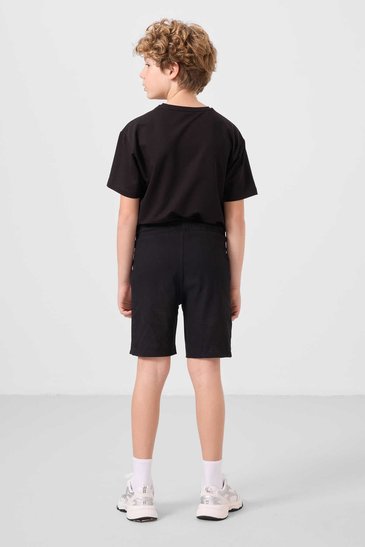 Tommylife Toptan Pamuklu Oversize Fit Dokuma Hafif Esnek Chino Erkek Çocuk Şort Takım 11275 Siyah