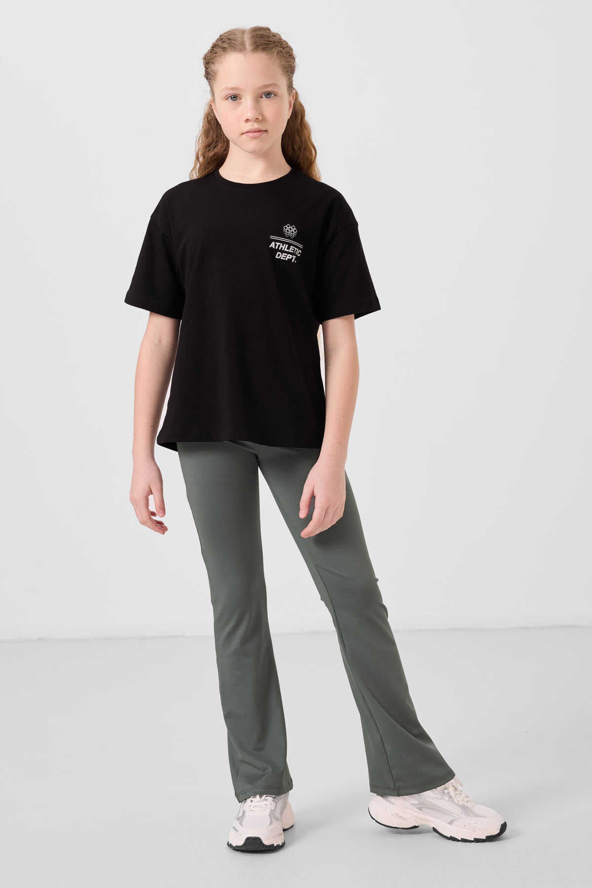 Tommylife Toptan Pamuklu O Yaka Oversize Fit Basic Kız Çocuk T Shirt 75178 Siyah