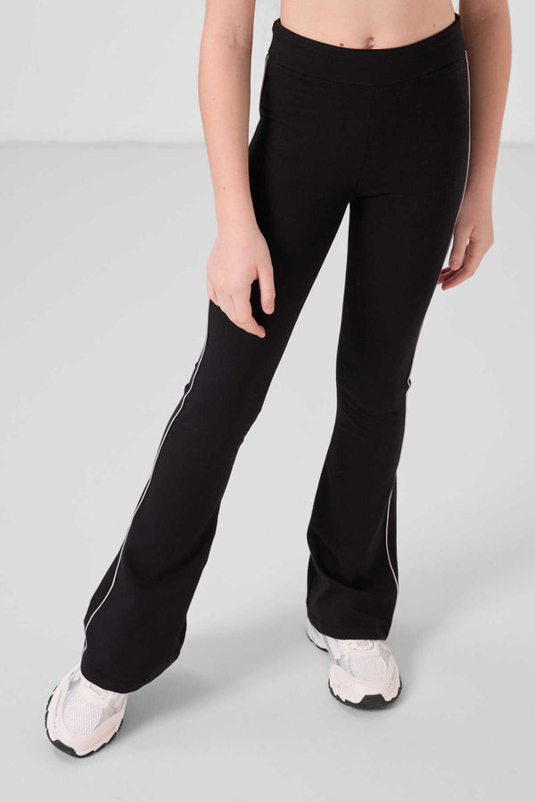 Tommylife Toptan Pamuklu O Yaka Standart Fit Basic İspanyol Paça Kız Çocuk Tayt Takım 75192 Taş Siyah