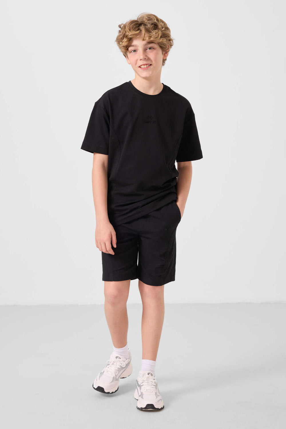 Tommylife Toptan Pamuklu Oversize Fit Dokuma Hafif Esnek Chino Erkek Çocuk Şort Takım 11276 Siyah