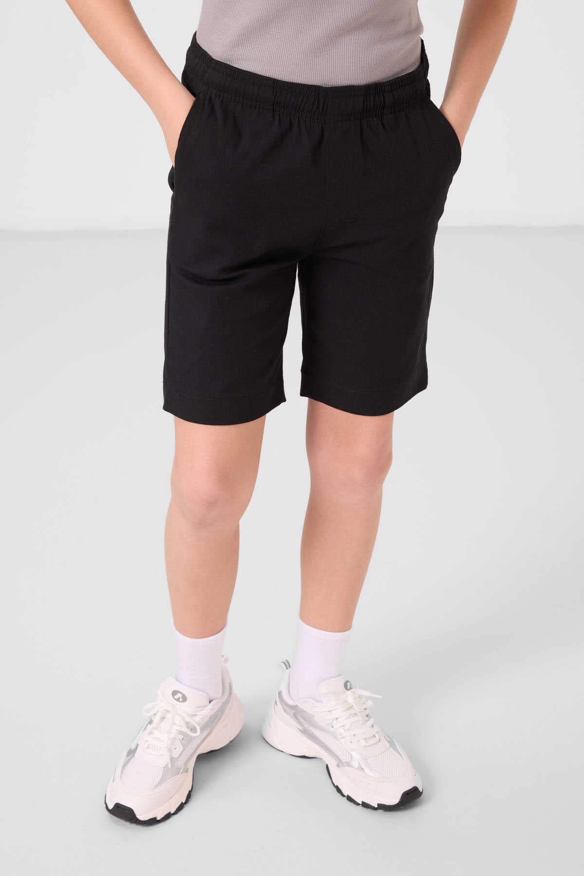 Tommylife Toptan Pamuklu Oversize Fit Dokuma Hafif Esnek Chino Erkek Çocuk Şort Takım 11278 Siyah