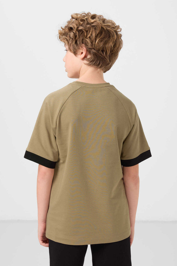 Tommylife Toptan Pamuklu Yumuşak Dokulu Oversize Cep Detaylı Erkek Çocuk T-Shirt 11295 Koyu Bej
