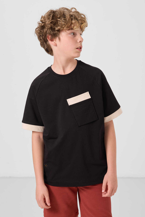 Tommylife Toptan Pamuklu Yumuşak Dokulu Oversize Cep Detaylı Erkek Çocuk T-Shirt 11295 Siyah