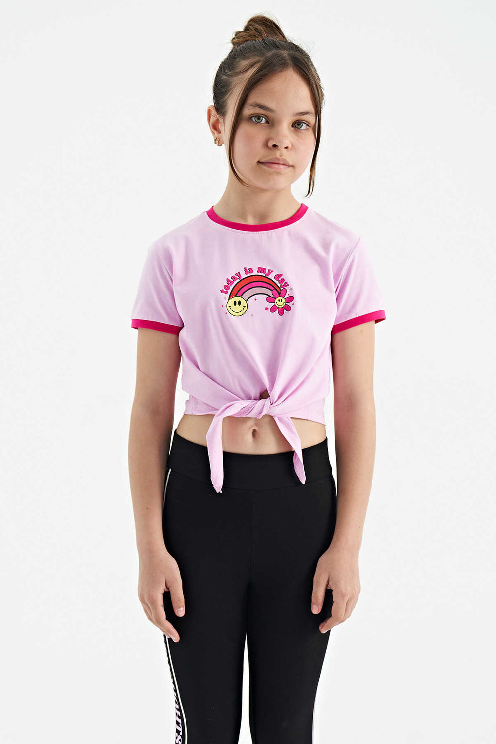Tommylife Toptan Pembe Baskı Detaylı O Yaka Çok Renkli Bağlama Detaylı Kız Çocuk T-Shirt - 75113