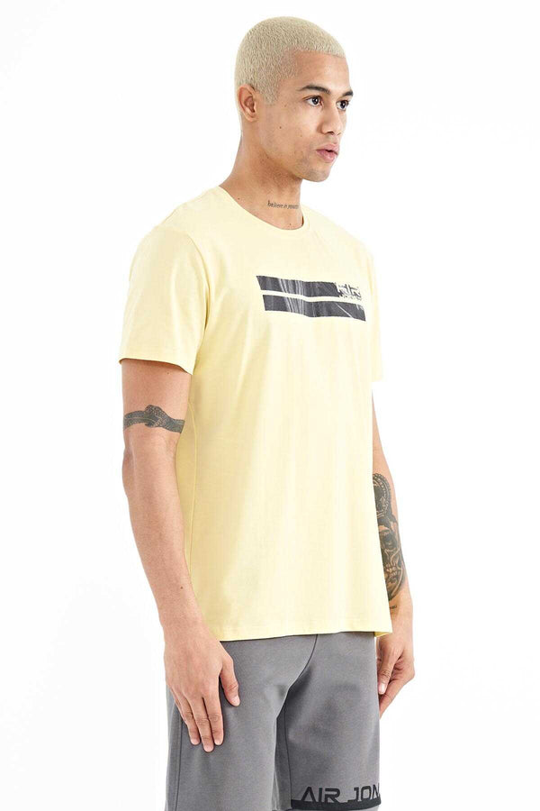Tommylife Toptan Peter O Yaka Standart Kalıp Baskılı Erkek T-Shirt 88204 Sarı