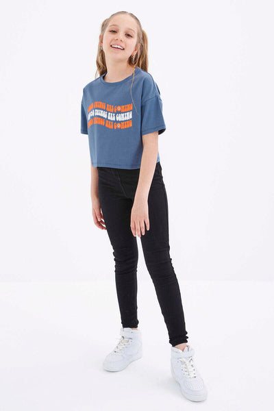 Tricou scurt Tommylife Wholesale, culoare petrol, supradimensionat, cu text colorat, imprimat, cu umeri jos, guler O, pentru fete - 75038