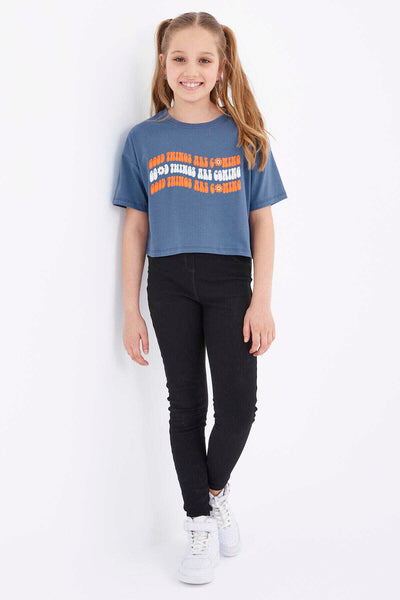 Tricou scurt Tommylife Wholesale, culoare petrol, supradimensionat, cu text colorat, imprimat, cu umeri jos, guler O, pentru fete - 75038