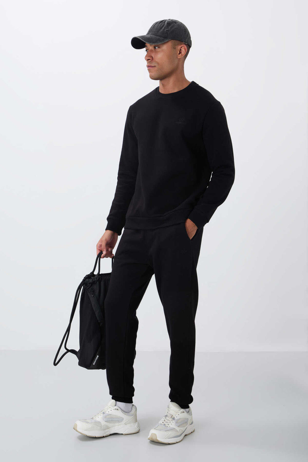 Tommylife Toptan Rahat Kalıp Basic Erkek Eşofman Takım 85265 Siyah