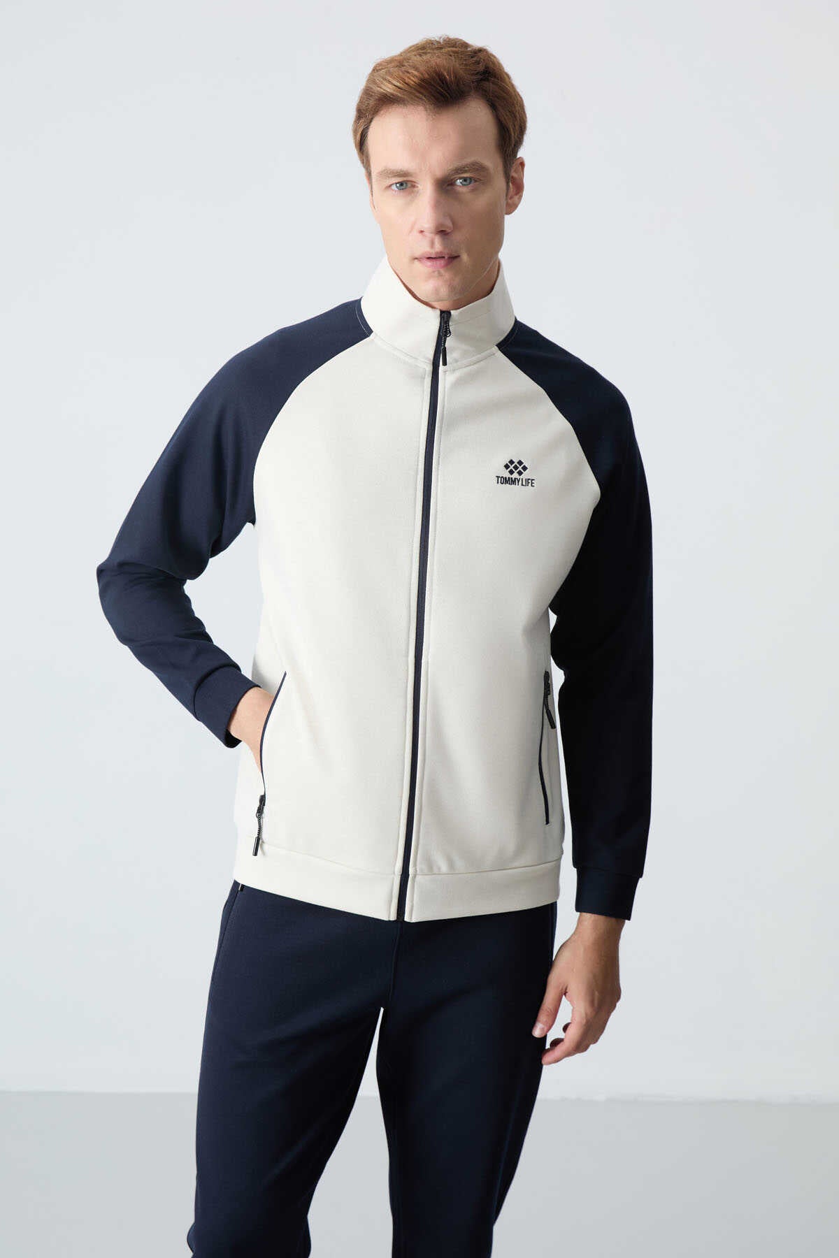 Tommylife Toptan Rahat Kalıp Dik Yaka Klasik Paça Erkek Eşofman Takımı 85113 Bej - Lacivert