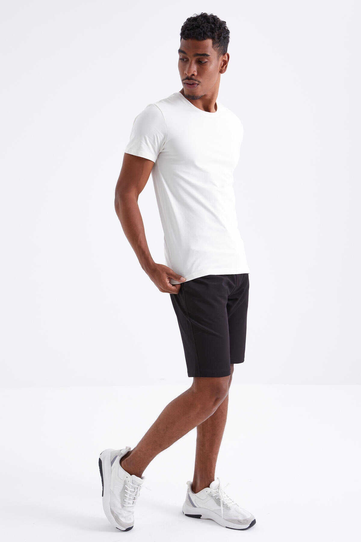 Tommylife Toptan Siyah Bağcıklı Standart Kalıp Basic Erkek Şort - 81212