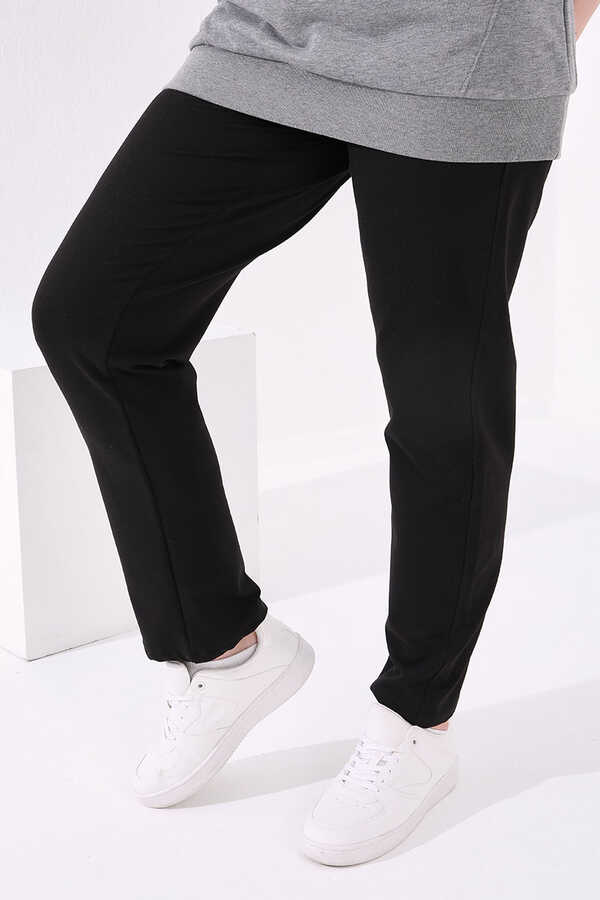 Tommylife Wholesale Black Pocketed Comfortable Fit Classic Leg Women's Plus Size Sweatpants - 94014