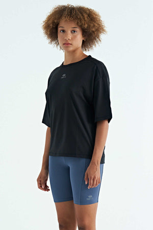 Tommylife Toptan Siyah O Yaka Baskı Detaylı Oversize Kısa Kol Kadın T-Shirt - 97263