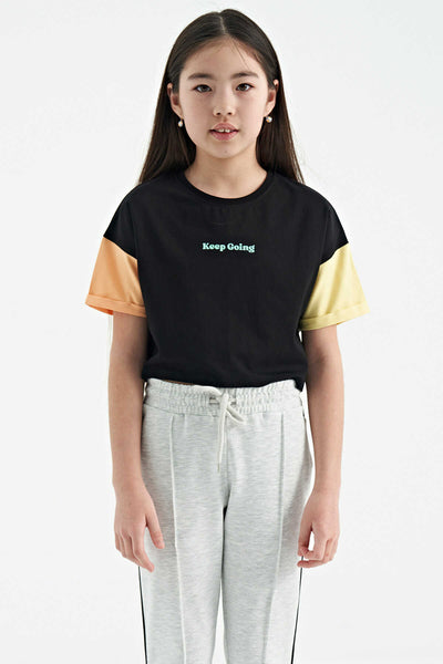 Tommylife Toptan Siyah Yazı Baskılı O Yaka Düşük Omuzlu Oversize Kız Çocuk T-Shirt - 75130