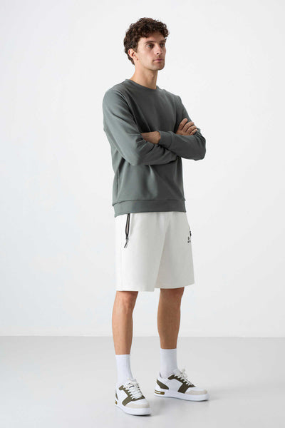 Pantaloni scurți Tommylife Wholesale Standard Fit Basic pentru bărbați 81136 Ecru