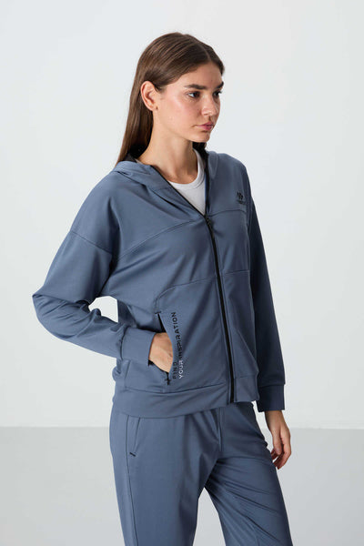 Set trening Tommylife Wholesale Standard Fit cu glugă pentru femei 95306, culoare petrol