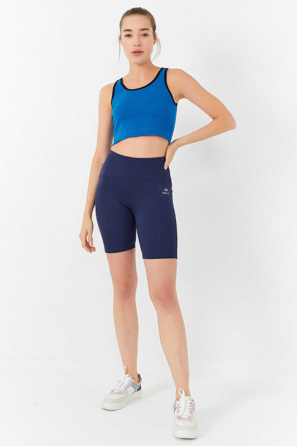 Maiou scurt pentru femei, fără mâneci, croială slim fit, cu decolteu în U, culoare turcoaz, Tommylife, en-gros - 97162